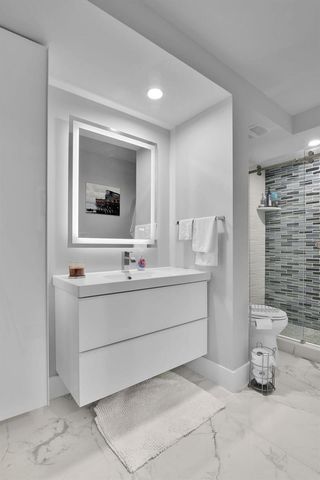 859 Jeffery Street 202, Boca Raton, FL 33487