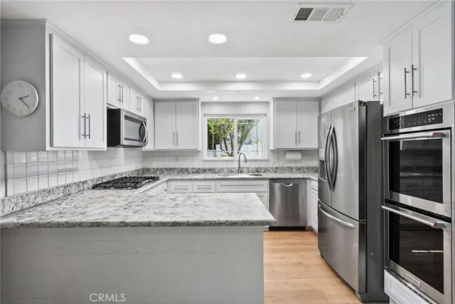 11380 Reseda, Los Angeles, CA 91326