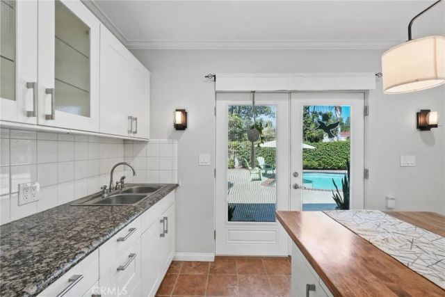 11380 Reseda, Los Angeles, CA 91326