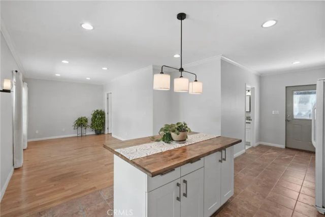 11380 Reseda, Los Angeles, CA 91326