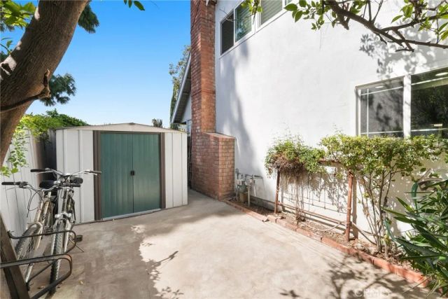 11380 Reseda, Los Angeles, CA 91326