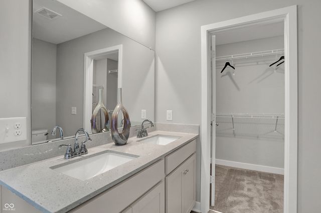 15095 Swallow Falls Way, Fishers, IN 46037