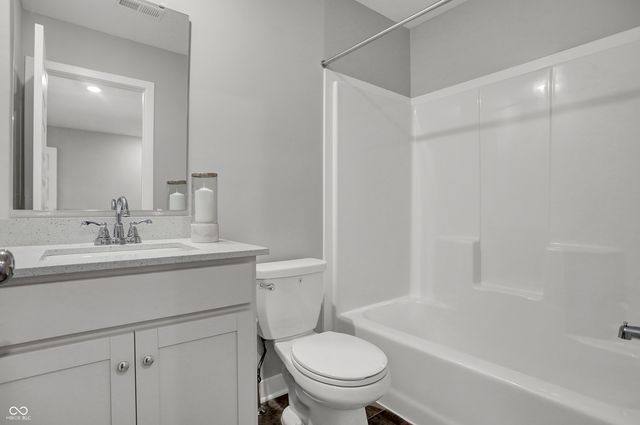 15095 Swallow Falls Way, Fishers, IN 46037
