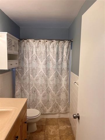 165 SE 4 AVENUE 165, Deerfield Beach, FL 33441