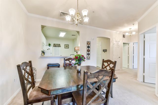 2815 Kings Crossing Drive 319, Kingwood, TX 77345