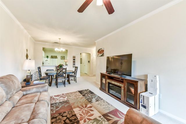 2815 Kings Crossing Drive 319, Kingwood, TX 77345