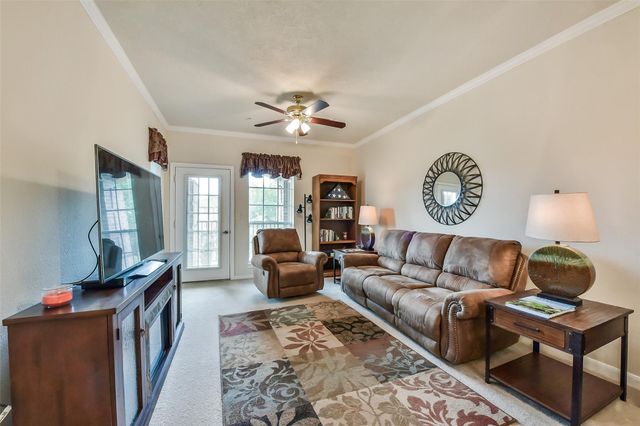 2815 Kings Crossing Drive 319, Kingwood, TX 77345