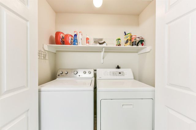 2815 Kings Crossing Drive 319, Kingwood, TX 77345