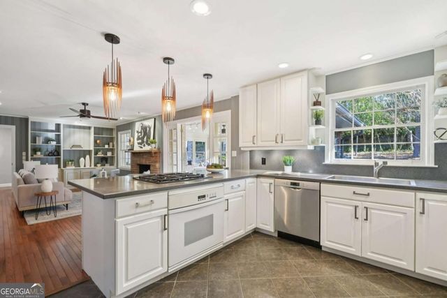 5795 Timberlane Terrace, Atlanta, GA 30328