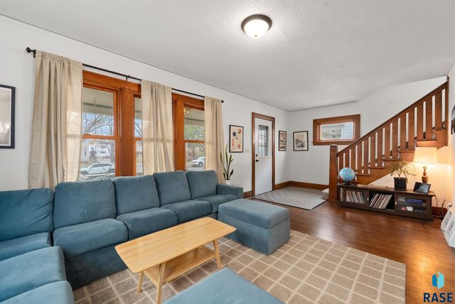 724 S Summit Ave Avenue, Sioux Falls, SD 57014