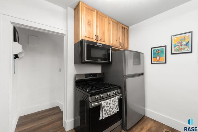 724 S Summit Ave Avenue, Sioux Falls, SD 57014