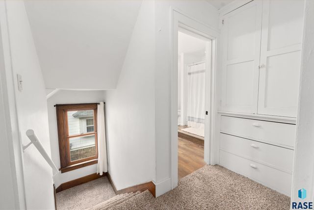 724 S Summit Ave Avenue, Sioux Falls, SD 57014