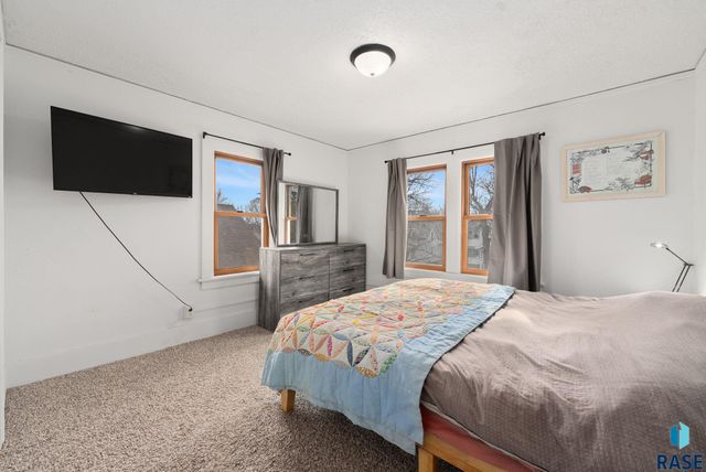 724 S Summit Ave Avenue, Sioux Falls, SD 57014