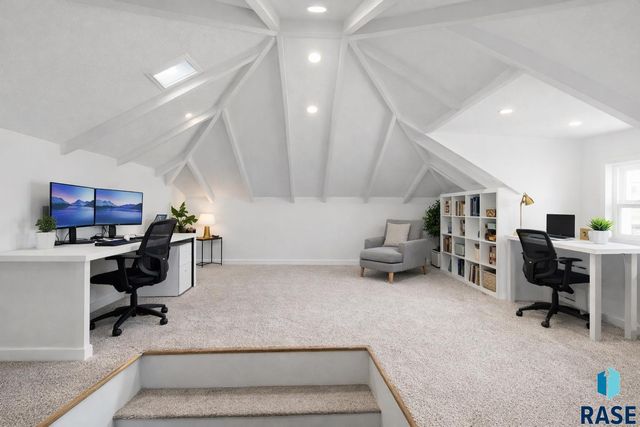 724 S Summit Ave Avenue, Sioux Falls, SD 57014