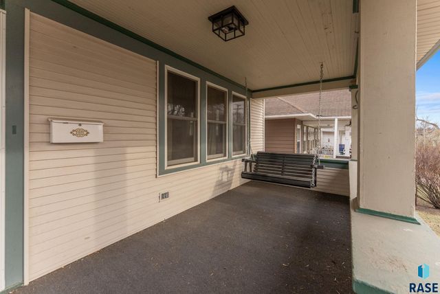 724 S Summit Ave Avenue, Sioux Falls, SD 57014