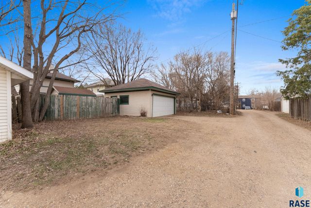 724 S Summit Ave Avenue, Sioux Falls, SD 57014