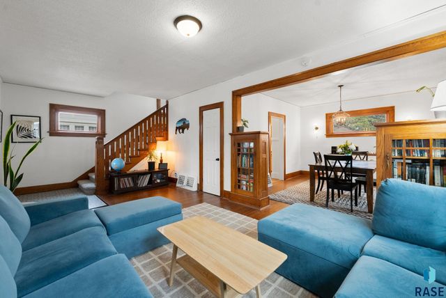 724 S Summit Ave Avenue, Sioux Falls, SD 57014