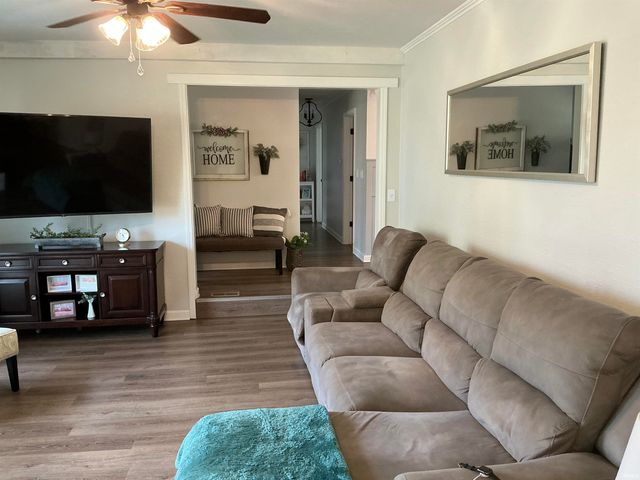 710 W Mount Pleasant Road, Evansville, IN 47711