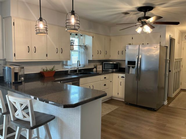 710 W Mount Pleasant Road, Evansville, IN 47711