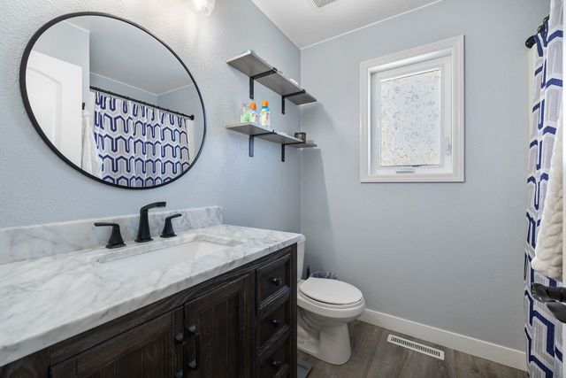 2616 17TH ST NW, Minot, ND 58703