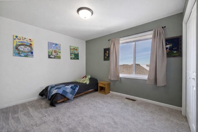 2616 17TH ST NW, Minot, ND 58703