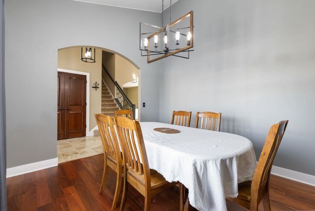 2616 17TH ST NW, Minot, ND 58703