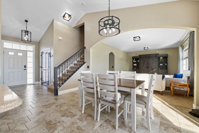 2616 17TH ST NW, Minot, ND 58703