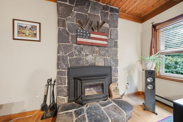 42 Highfields Road, Wilton, NH 03086