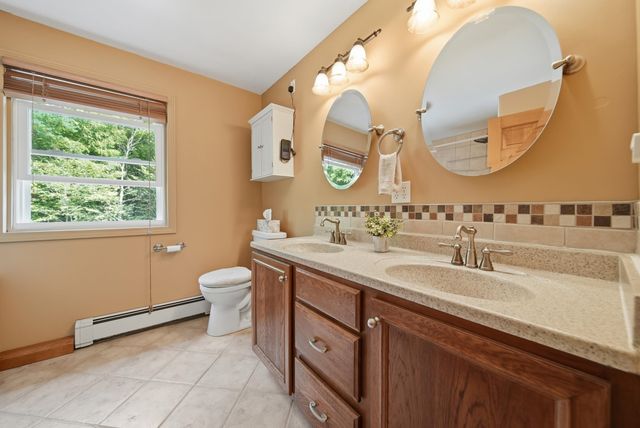 42 Highfields Road, Wilton, NH 03086