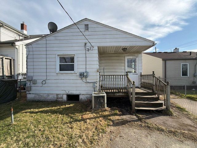 13635 Knox Avenue, Warren, MI 48089