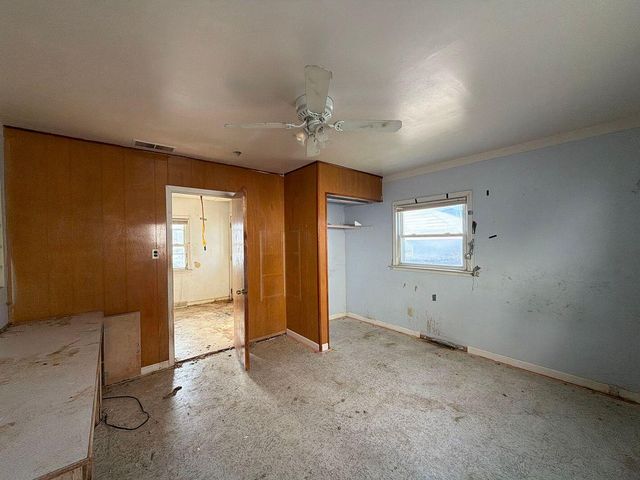 13635 Knox Avenue, Warren, MI 48089