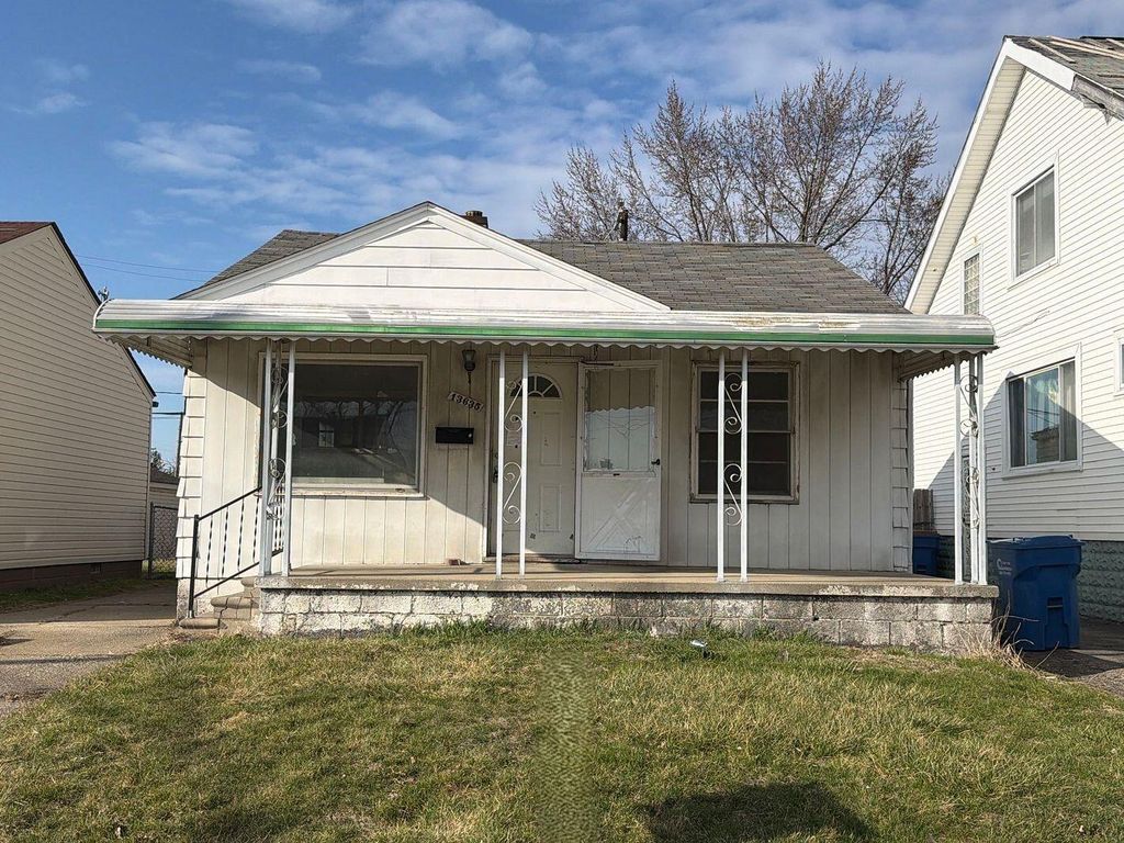 13635 Knox Avenue, Warren, MI 48089