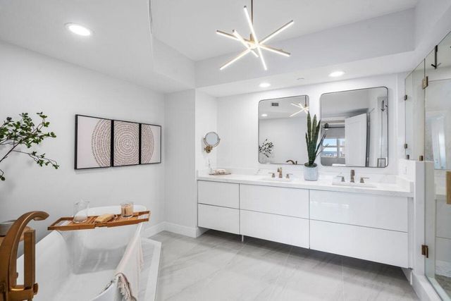 2640 Lake Shore Drive 1410, Riviera Beach, FL 33404