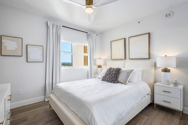 2640 Lake Shore Drive 1410, Riviera Beach, FL 33404