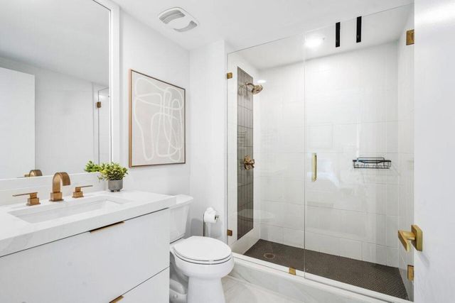 2640 Lake Shore Drive 1410, Riviera Beach, FL 33404