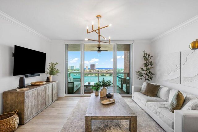 2640 Lake Shore Drive 1410, Riviera Beach, FL 33404