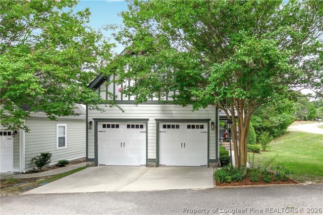 10 Falconridge Drive, Spring Lake, NC 28390