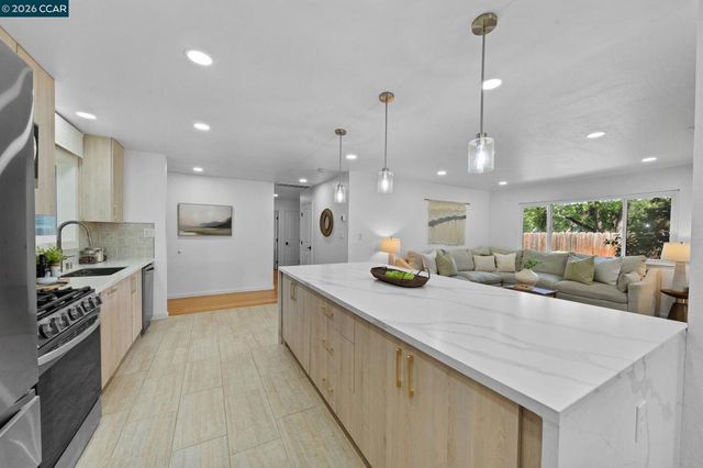 1661 Marta Dr, Pleasant Hill, CA 94523