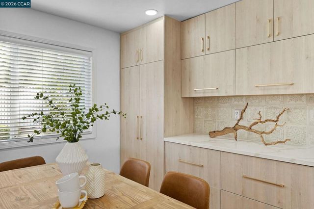 1661 Marta Dr, Pleasant Hill, CA 94523