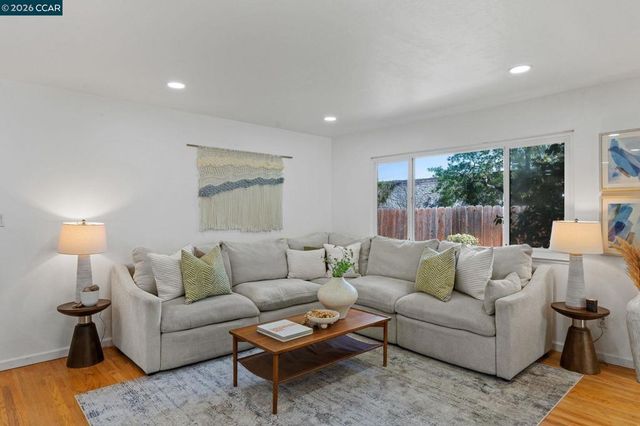 1661 Marta Dr, Pleasant Hill, CA 94523