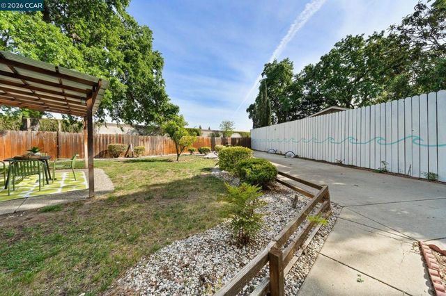 1661 Marta Dr, Pleasant Hill, CA 94523