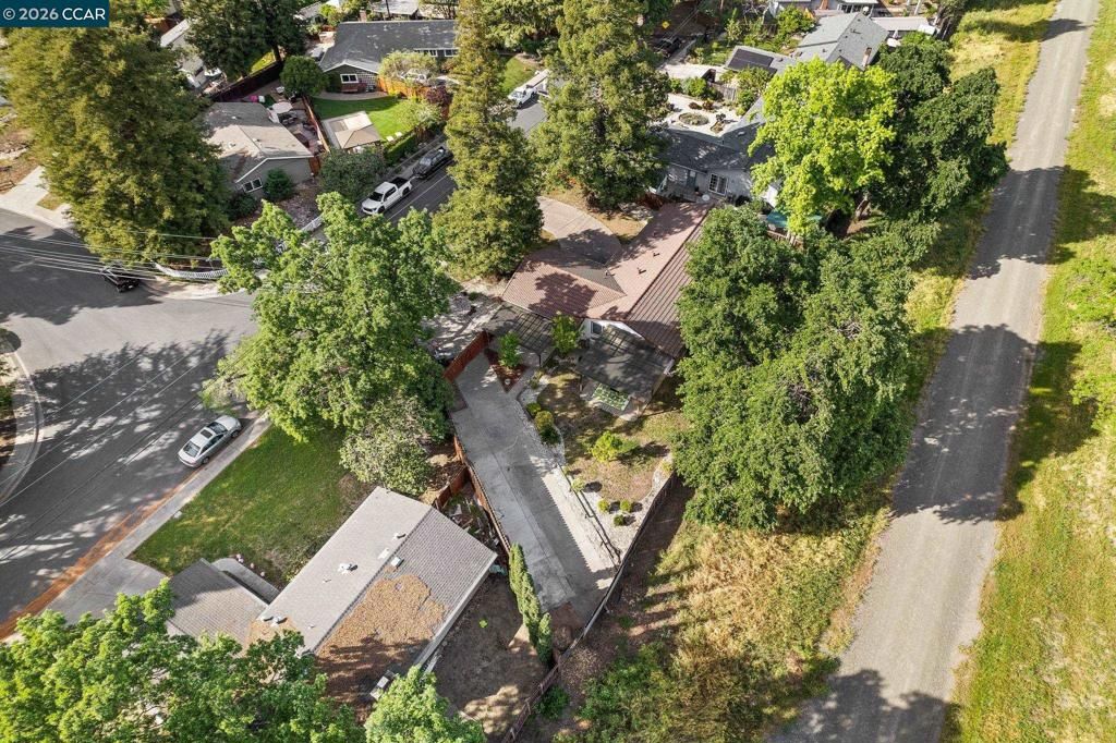 Image 41 of property listing at 1661 Marta Dr, Pleasant Hill, CA 94523