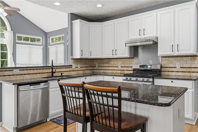 9120 Surrey Gate Place, Washington Twp, OH 45458
