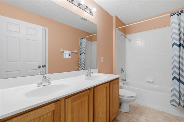 9120 Surrey Gate Place, Washington Twp, OH 45458