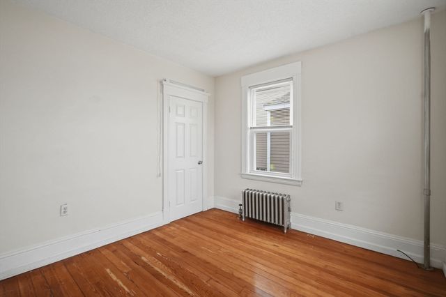 39 Baldwin St, West Springfield, MA 01089