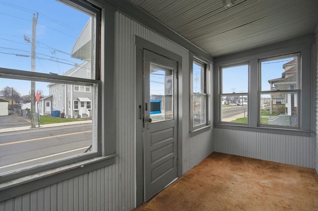 39 Baldwin St, West Springfield, MA 01089