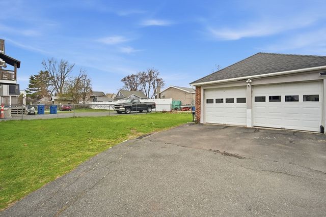 39 Baldwin St, West Springfield, MA 01089