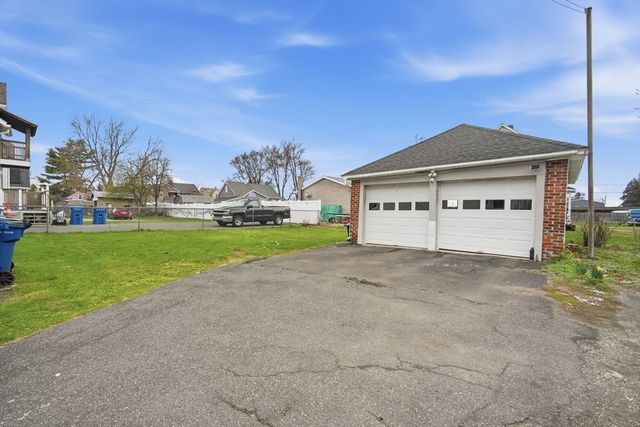 39 Baldwin St, West Springfield, MA 01089