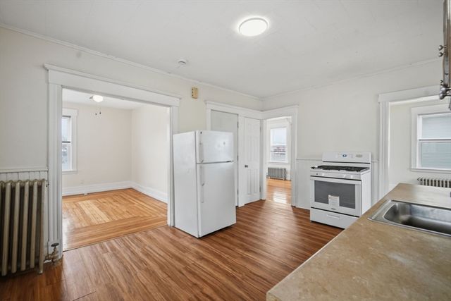 39 Baldwin St, West Springfield, MA 01089