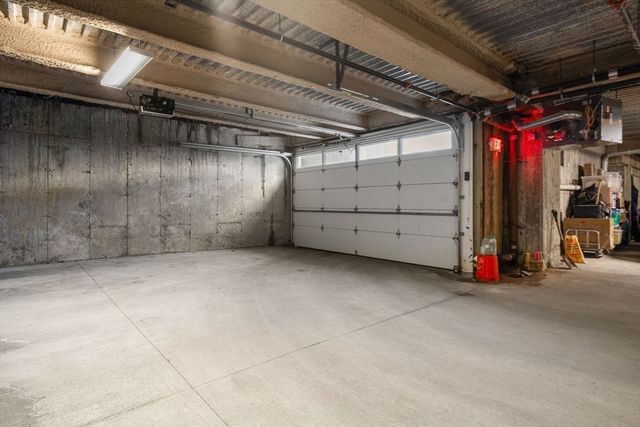 18 Robert 14, Boston, MA 02131